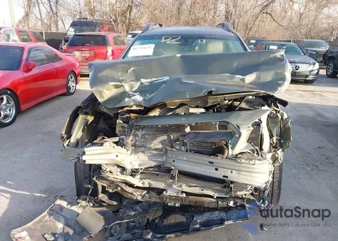 2019 Subaru Outback 2.5I Premium z USA, uszkodzony, nr VIN 4S4BSAFC8K3387601